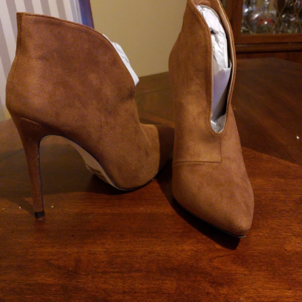 Elegant Collection Booties